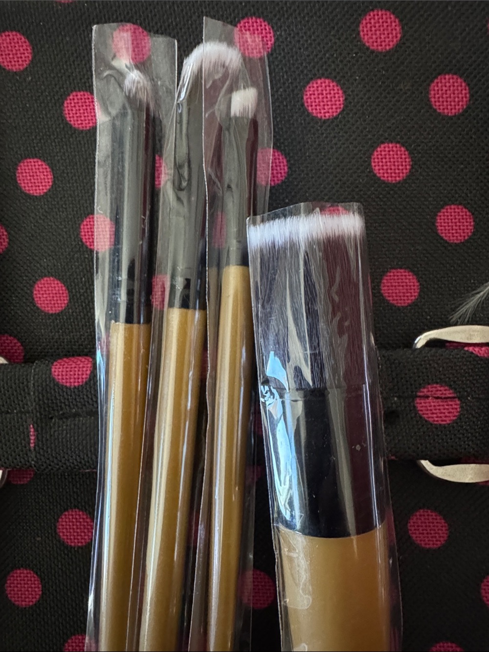 11 pc Makeup Brush Set - Women Accessories - Picture 4 of 4